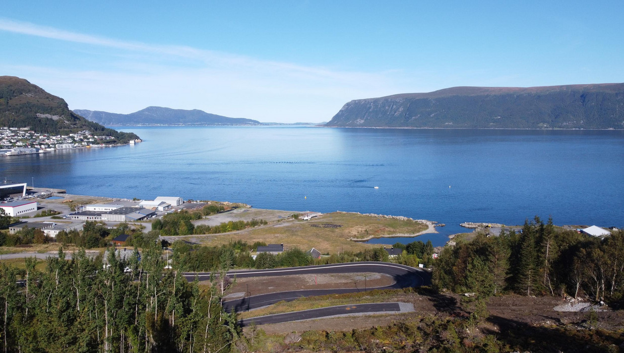 usikt frå Plassane - dronefoto